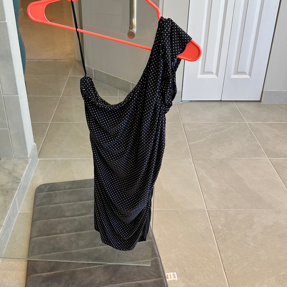 Limited one shoulder ruched side tank